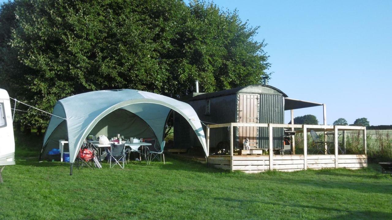 Shepherd'S Hut Blandford Forum Exterior photo